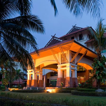 Holiday Inn Resort Batam, An Ihg Hotel Sekupang Exterior photo